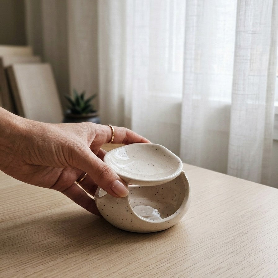 Ceramic Wax Diffuser with Detachable Tray | Free 10 Flower Wax Melts