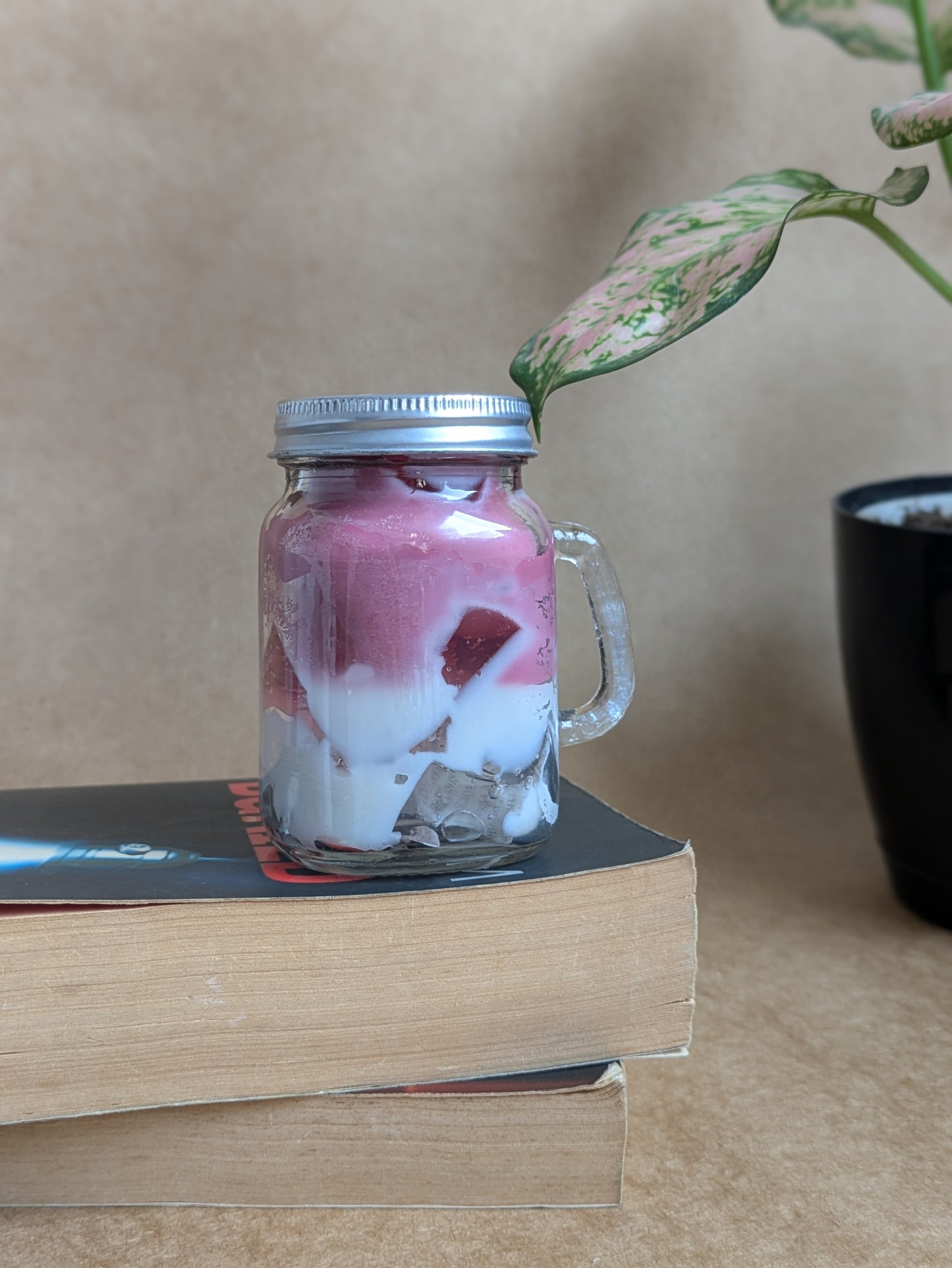 Vanilla Berry Latte Scented Candle | Ivory Jar | Coconut-Soy Wax | 255g | Minimalist Design