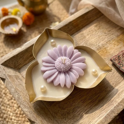 Lotus Urli Scented Candle | Daisy on top