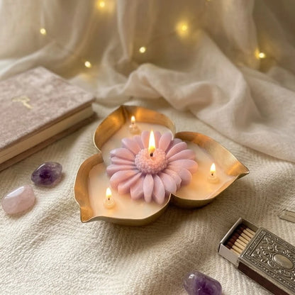 Lotus Urli Scented Candle | Daisy on top