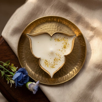 Lotus Urli Scented Candle | Golden Foil