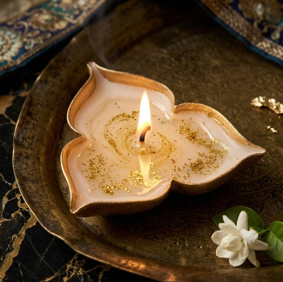 Lotus Urli Scented Candle | Golden Foil