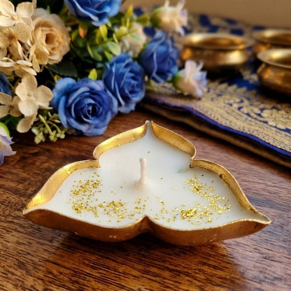 Lotus Urli Scented Candle | Golden Foil