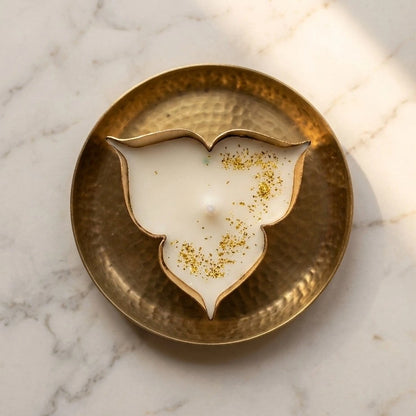 Lotus Urli Scented Candle | Golden Foil