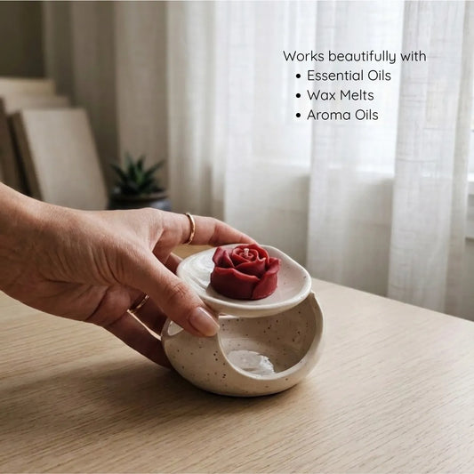 A clean top-down perspective showing the deep, glaze-finished ceramic reservoir bowl designed to hold water and fragrance oils securely