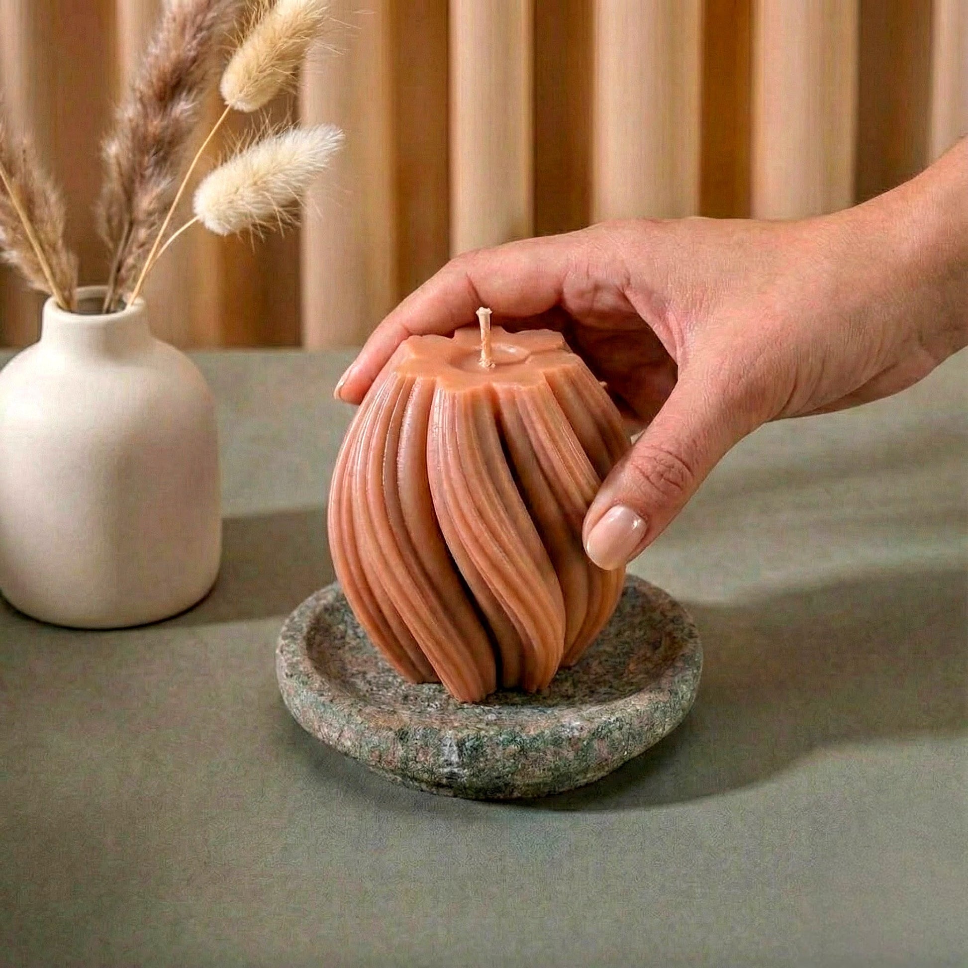 Swirl Twirl Scented Candle (Free) - igniquecandles